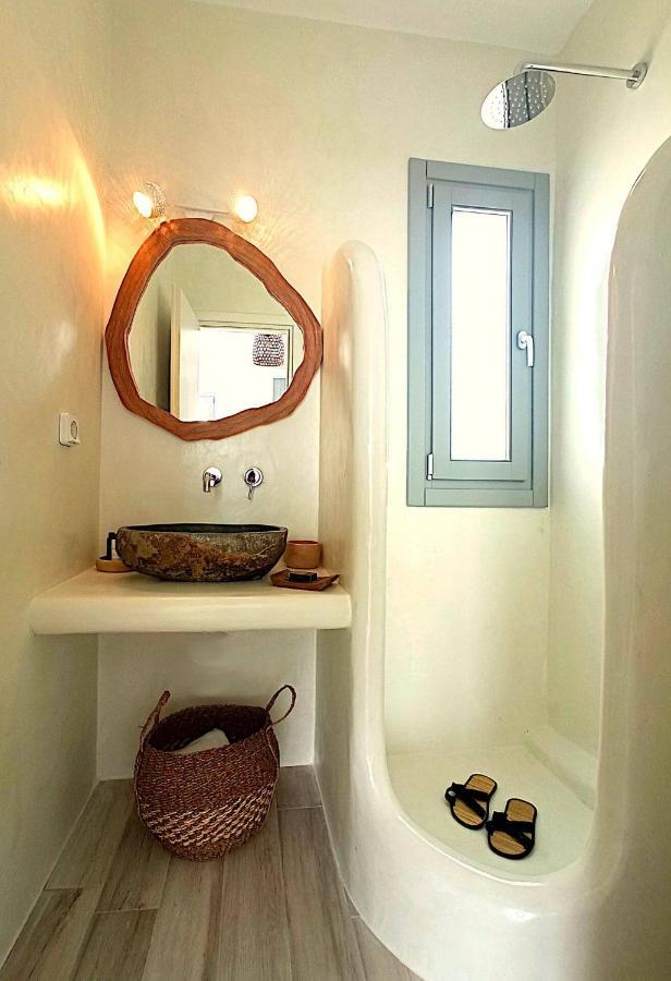 Beach Apartment Thalia With Hot Tub And Sea View Agios Prokopios  Eksteriør billede