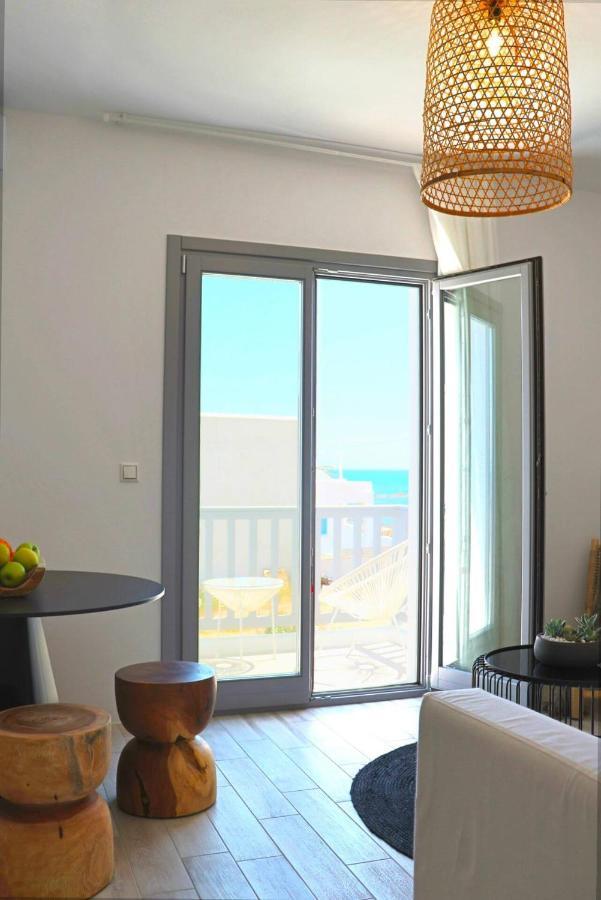 Beach Apartment Thalia With Hot Tub And Sea View Agios Prokopios  Eksteriør billede